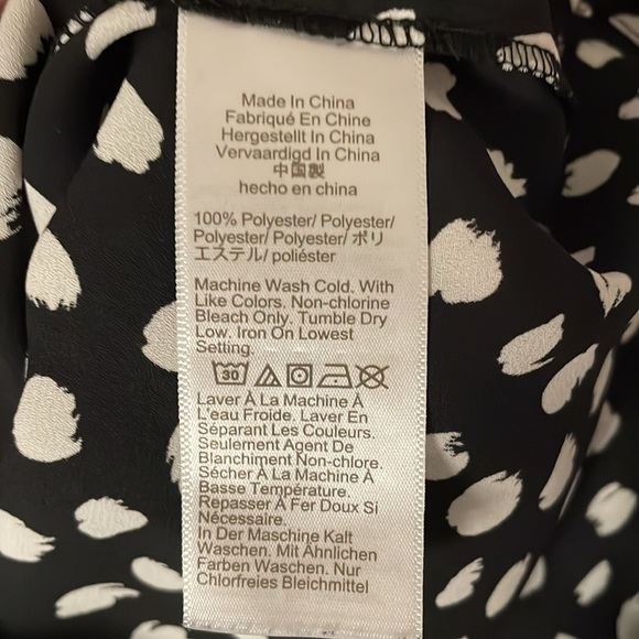 J Crew Printed Long-Sleeve Blouse with Ruffles Size 10 - Picture 4 of 4